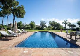 Luxury villa for sale in Altos Reales – 1,265 m² built in Marbella Golden Mile! Luxury villa for sale in Altos Reales – 1,265 m² built in Marbella Golden Mile!