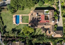 Luxury villa for sale in Altos Reales – 1,265 m² built in Marbella Golden Mile! Luxury villa for sale in Altos Reales – 1,265 m² built in Marbella Golden Mile!
