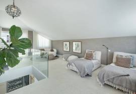 Exclusive Duplex Penthouse with Panoramic Sea Views in Marbella Golden Mile Exclusive Duplex Penthouse with Panoramic Sea Views in Marbella Golden Mile