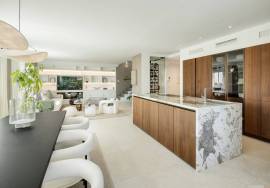 Exclusive Duplex Penthouse with Panoramic Sea Views in Marbella Golden Mile Exclusive Duplex Penthouse with Panoramic Sea Views in Marbella Golden Mile