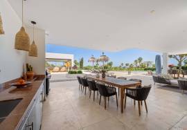 Exclusive contemporary villa in La Cerquilla – luxury, privacy and views of La Concha Exclusive contemporary villa in La Cerquilla – luxury, privacy and views of La Concha