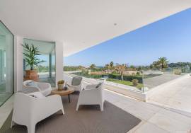 Exclusive contemporary villa in La Cerquilla – luxury, privacy and views of La Concha Exclusive contemporary villa in La Cerquilla – luxury, privacy and views of La Concha