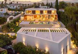Contemporary luxury villa with 6 bedrooms and over 1,000 m² built in Guadalmina Alta, Marbella Contemporary luxury villa with 6 bedrooms and over 1,000 m² built in Guadalmina Alta, Marbella
