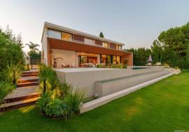 Contemporary luxury villa with 6 bedrooms and over 1,000 m² built in Guadalmina Alta, Marbella Contemporary luxury villa with 6 bedrooms and over 1,000 m² built in Guadalmina Alta, Marbella