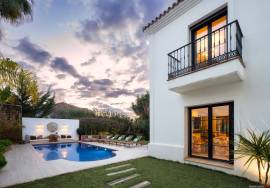 Charming Mediterranean villa with golf views in La Quinta, Benahavis Charming Mediterranean villa with golf views in La Quinta, Benahavis
