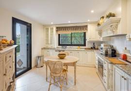 Charming Mediterranean villa with golf views in La Quinta, Benahavis Charming Mediterranean villa with golf views in La Quinta, Benahavis