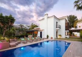 Charming Mediterranean villa with golf views in La Quinta, Benahavis Charming Mediterranean villa with golf views in La Quinta, Benahavis