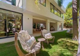 Contemporary luxury villa in Hacienda Las Chapas, Marbella East
