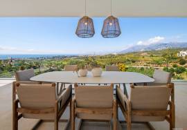 Exclusive Contemporary Villa with Sea Views in Marbella East Exclusive Contemporary Villa with Sea Views in Marbella East