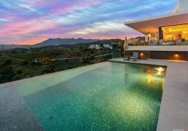 Exclusive Contemporary Villa with Sea Views in Marbella East Exclusive Contemporary Villa with Sea Views in Marbella East
