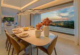 Exclusive Contemporary Villa with Sea Views in Marbella East Exclusive Contemporary Villa with Sea Views in Marbella East