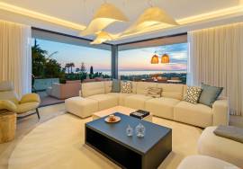 Exclusive Contemporary Villa with Sea Views in Marbella East Exclusive Contemporary Villa with Sea Views in Marbella East