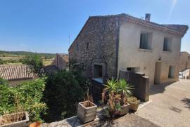 Charming Character House With 140 M2 Of Living Space, Annexe And Garden With Swimming Pool And Views.