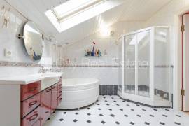Apartment for sale in Riga, 180.00m2