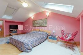 Apartment for sale in Riga, 180.00m2