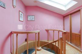 Apartment for sale in Riga, 180.00m2