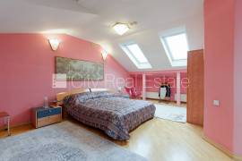 Apartment for sale in Riga, 180.00m2