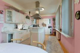 Apartment for sale in Riga, 180.00m2