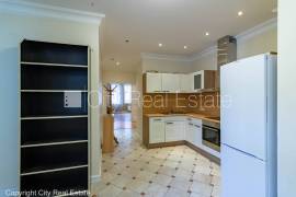Apartment for rent in Riga, 123.40m2