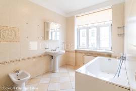 Apartment for rent in Riga, 123.40m2