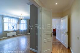 Apartment for rent in Riga, 123.40m2