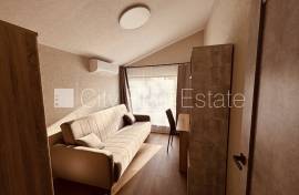 Detached house for rent in Riga, 100.00m2