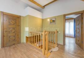 Detached house for rent in Jurmala, 205.00m2