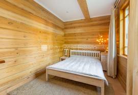 Detached house for rent in Jurmala, 205.00m2