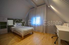 Detached house for rent in Jurmala, 200.00m2 Detached house for rent in Jurmala, 200.00m2