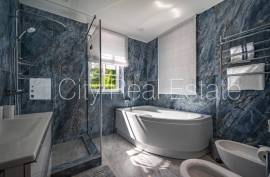Detached house for rent in Jurmala, 200.00m2 Detached house for rent in Jurmala, 200.00m2