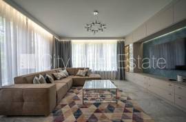 Detached house for rent in Jurmala, 200.00m2