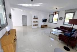 4 Bedroom Sea View Villa - St. George, Peyia 4 Bedroom Sea View Villa - St. George, Peyia
