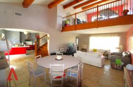 6 room, 193m2 Villa for sale in Magalas - 582 000 € * 6 room, 193m2 Villa for sale in Magalas - 582 000 € *
