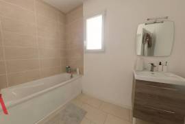 4 room, 118m2 Villa for sale in Saint felix de lodez - 349 000 € * 4 room, 118m2 Villa for sale in Saint felix de lodez - 349 000 € *