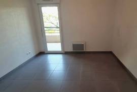 2 room, 38m2 Residential flat for sale in Agde - 136 000 € * 2 room, 38m2 Residential flat for sale in Agde - 136 000 € *