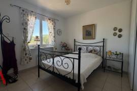 4 room, 100m2 Villa for sale in Magalas - 330 000 € * 4 room, 100m2 Villa for sale in Magalas - 330 000 € *