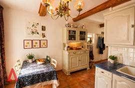 3 room, 85m2 Vineyard residence for sale in Saint genies de fontedit - 165 000 € * 3 room, 85m2 Vineyard residence for sale in Saint genies de fontedit - 165 000 € *
