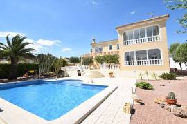 STUNNING 4 BEDROOM HOME WITH VIEWS, POOL, SUMMER KITCHEN AND GARAGE STUNNING 4 BEDROOM HOME WITH VIEWS, POOL, SUMMER KITCHEN AND GARAGE