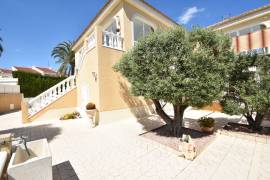 STUNNING 4 BEDROOM HOME WITH VIEWS, POOL, SUMMER KITCHEN AND GARAGE STUNNING 4 BEDROOM HOME WITH VIEWS, POOL, SUMMER KITCHEN AND GARAGE