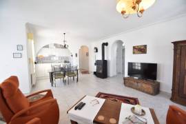 STUNNING 4 BEDROOM HOME WITH VIEWS, POOL, SUMMER KITCHEN AND GARAGE STUNNING 4 BEDROOM HOME WITH VIEWS, POOL, SUMMER KITCHEN AND GARAGE