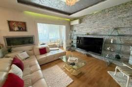 APARTMENT FOR SALE 3+1+2+GARAGE+STORAGE, IN THE PARIS MUNICIPALITY NEAR LOG IN BAR!