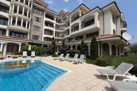 Bright and spacious One Bedroom apartment with pool view in Chateau Del Mar, Sunny Beach
