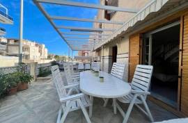 listing listing
