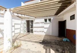 Commercial property Évora