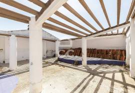 Commercial property Évora