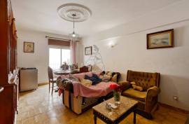 Furnished and Refurbished 3 Bedroom Apartment with 2 Bathrooms and Garage in Portimão Furnished and Refurbished 3 Bedroom Apartment with 2 Bathrooms and Garage in Portimão