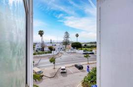 Furnished and Refurbished 3 Bedroom Apartment with 2 Bathrooms and Garage in Portimão Furnished and Refurbished 3 Bedroom Apartment with 2 Bathrooms and Garage in Portimão