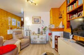 Charming and functional 2 bedroom apartment with cozy details, located in Portimão