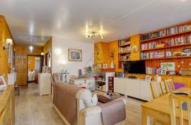Charming and functional 2 bedroom apartment with cozy details, located in Portimão