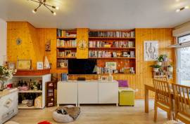 Charming and functional 2 bedroom apartment with cozy details, located in Portimão